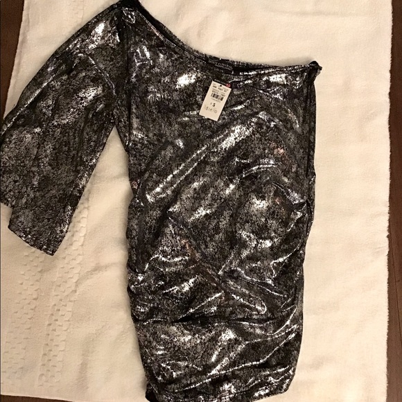 Body Central Tops - Cute, club shirt